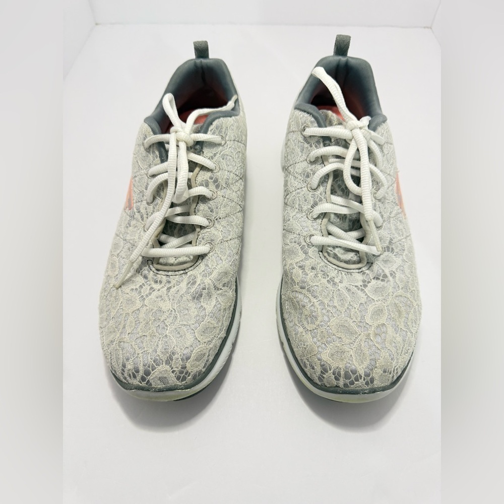 Skechers Cream Lace Overlay Sneakers Women’s Size 9 - Picture 3 of 8